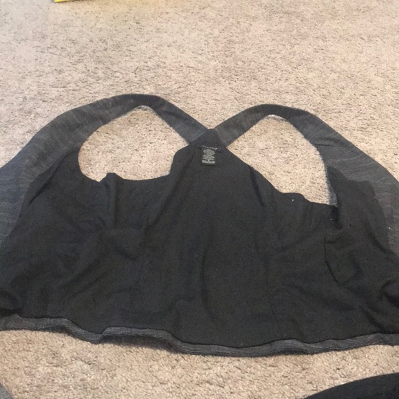 Vest - Picture 2 of 3